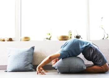 Come il Bikram Yoga può migliorare la tua resistenza al calore estremo?