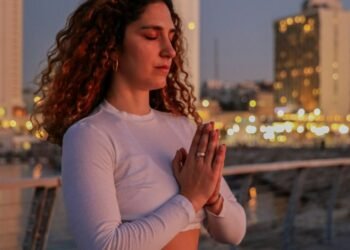Come il Kundalini Yoga può stimolare la tua energia interiore?