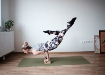 Come la filosofia Yoga può trasformare la tua mentalità?